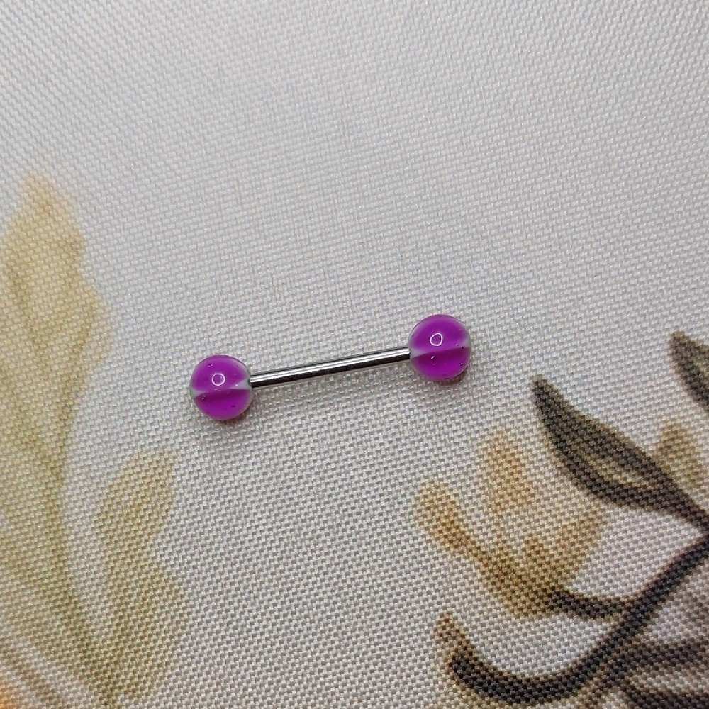 NWOT surgical Steel Barbell With Fuschia Balls